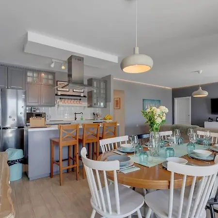 Mia Mirela * Makarska