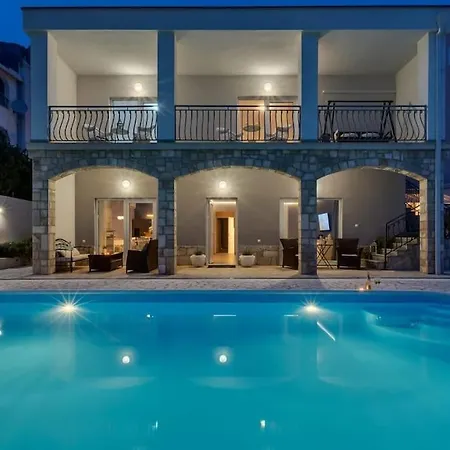 Mia Mirela * Makarska