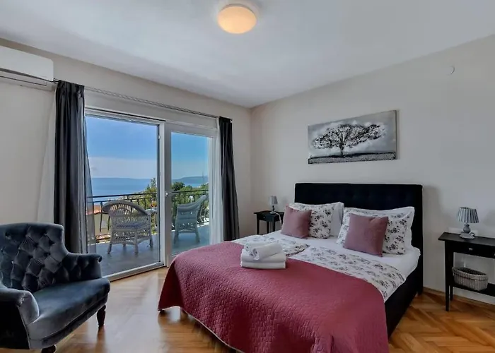 Mia Mirela Villa Makarska