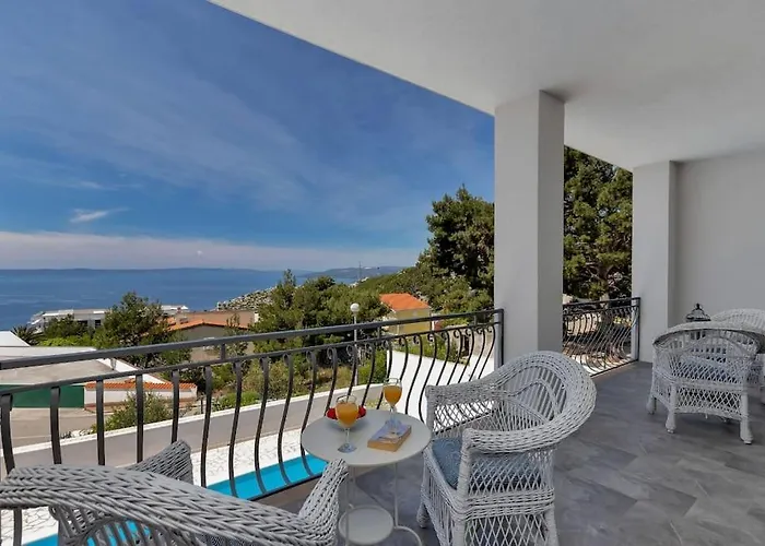 Mia Mirela Villa Makarska